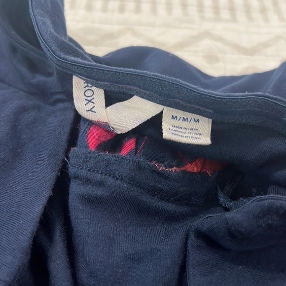 2 Roxy dresses - Picture 3 of 6